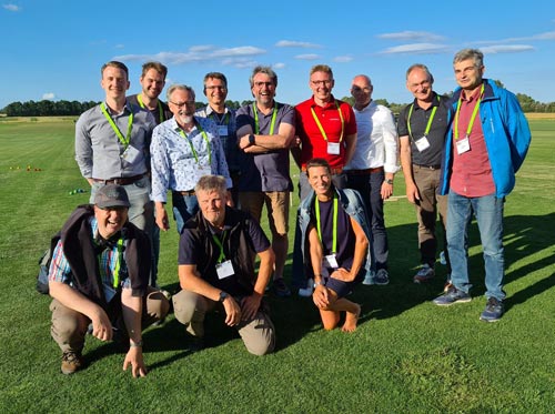 Die deutsche Delegation war in guter Stimmung bei der 14. ITRC in Kopenhagen. Hier beim Abschluss der Technical Tour auf den Versuchsflächen der DLF-Zuchtstation.