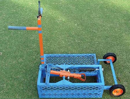 Sonderanfertigung eines „Divot-Makers“ an der University of Florida